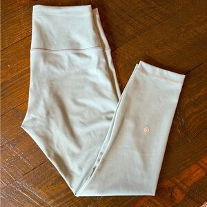 Lululemon leggings - Wunder Train High-Rise Crop 23"